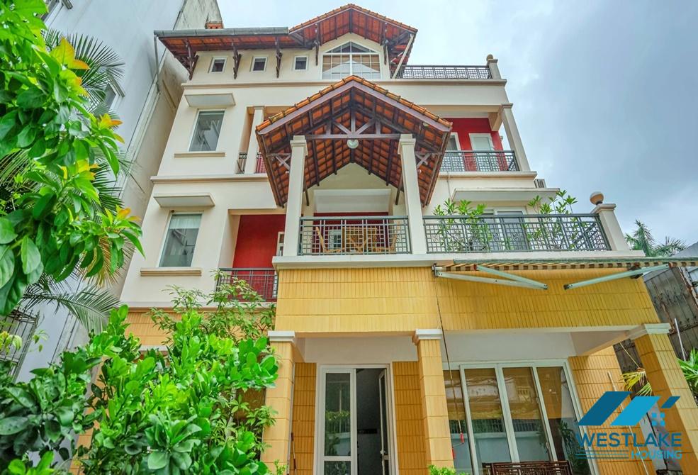 Nhà Đẹp 4 Phòng Ngủ Có Hồ Bơi Ngoài Trời Cho Thuê Tại Tây Hồ, Hà Nội