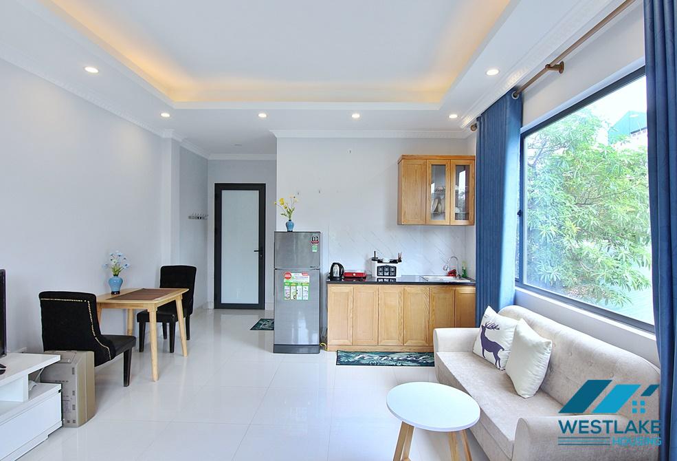 Bright studio for rent in Lac Long Quan st, Tay Ho, Ha Noi