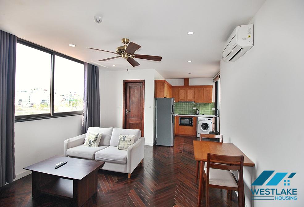 Lake view and high floor 1 bedroom apartment for rent in Tu Hoa st, Tay Ho