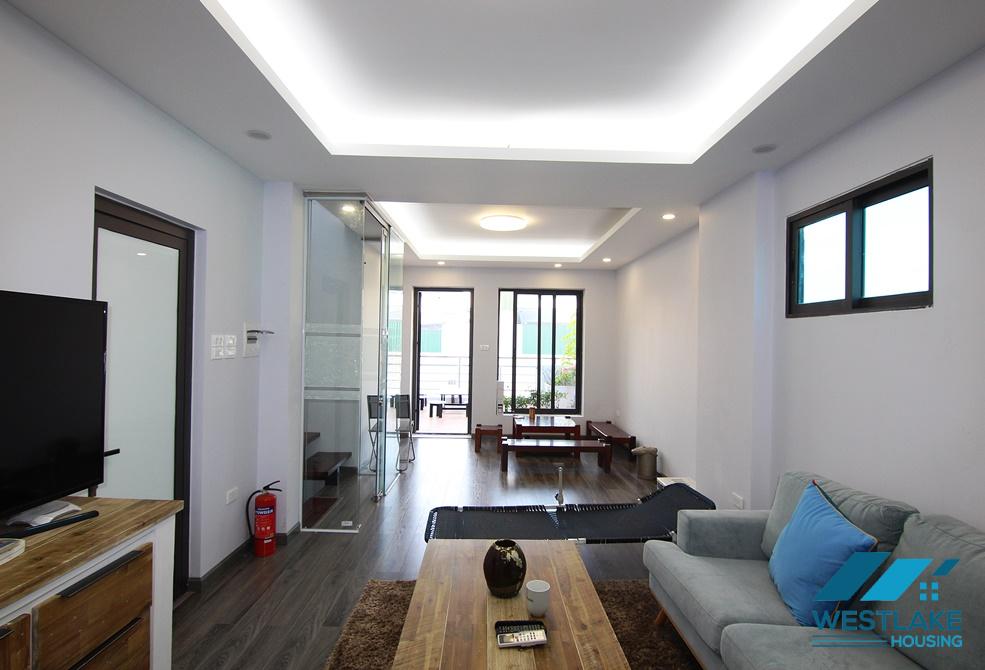 Một Căn Studio Mới Có Ban Công Lớn Cho Thuê Tại Khu Vực Tây Hồ.