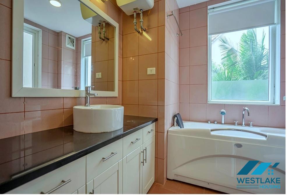 Nice house with outside swiming pool for rent in Tay Ho, Ha Noi