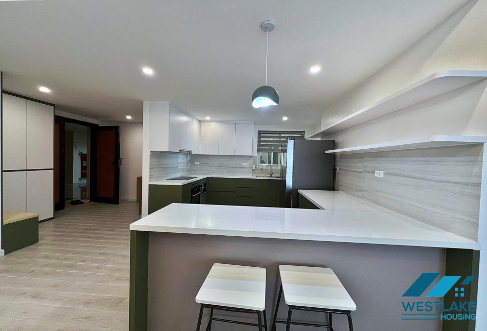 Căn hộ 04 phòng ngủ mới cải tạo và đầy đủ nội thất cho thuê tại Ciputra, Tây Hồ, Hà Nội