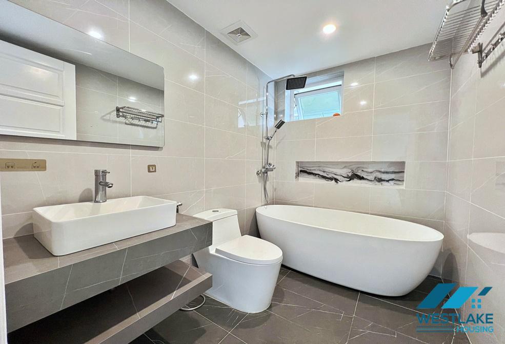 Căn hộ 04 phòng ngủ mới cải tạo và đầy đủ nội thất cho thuê tại Ciputra, Tây Hồ, Hà Nội
