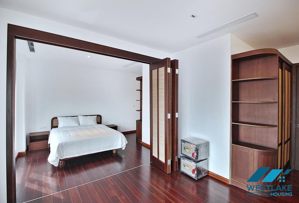 A beautiful 4 bedroom apartment with lake view in Tu hoa, Tay ho, Hanoi
