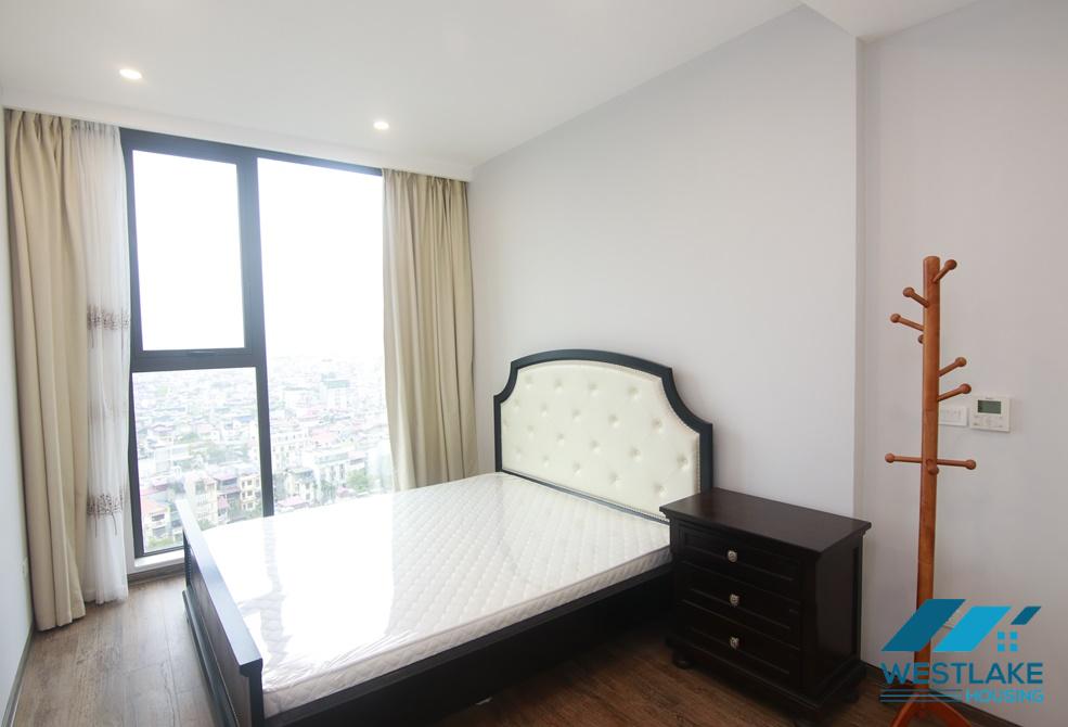 Cho thuê căn hộ 2 phòng ngủ mới hoàn toàn tại Sungrand, Thụy Khuê