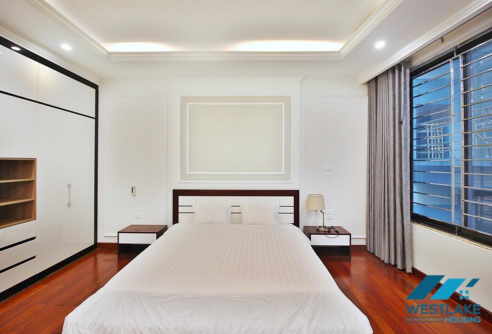 Spacious and lake view 2 bedroom apartment in Vu mien, Tay ho
