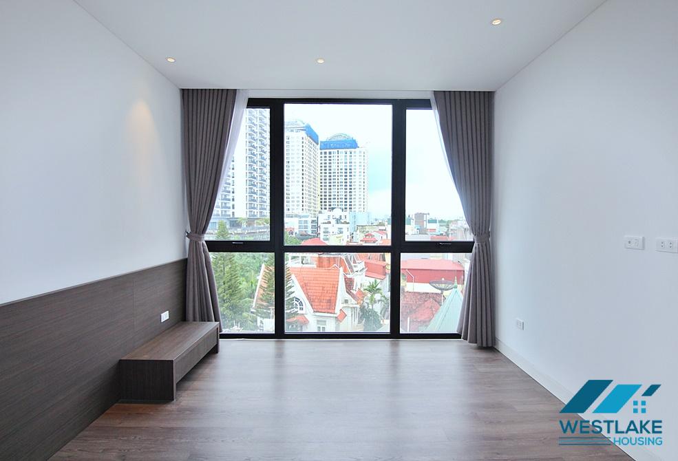 Cho Thuê Căn Hộ 3 Phòng Ngủ Hiện Đại Thoáng Sáng Tại Tô Ngọc Vân, Tây Hồ, Hà Nội