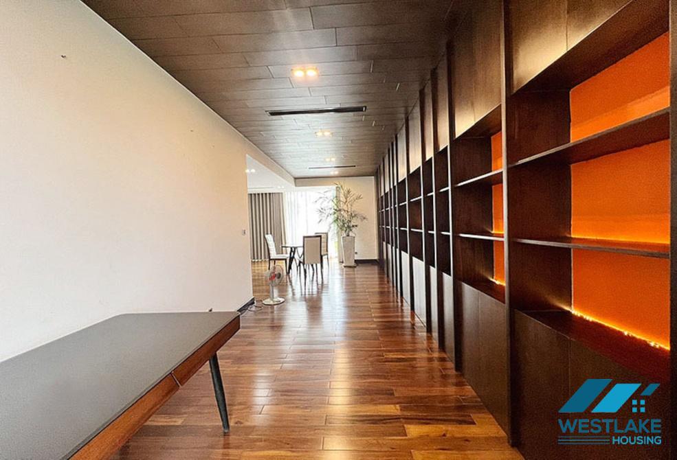 Cho thuê nhà đẹp và chất lượng tại khu Q, Ciputra, Hà Nội
