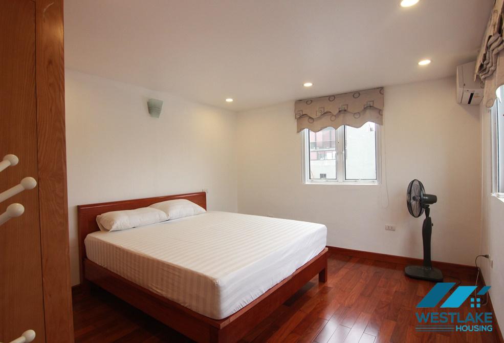 Căn Hộ 1 Phòng Ngủ, Ban Công Rông Thoáng View Hồ Cho Thuê Tại Vũ Miên, Tây Hồ