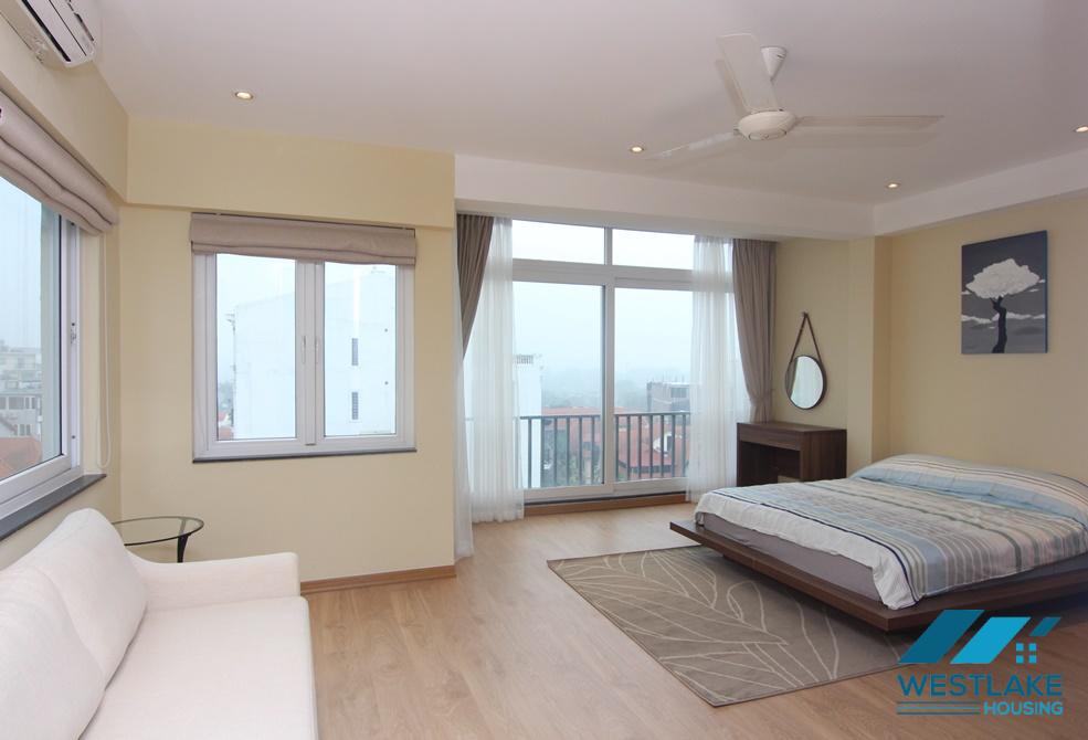Stunning apartment on high floor for rent in the heart of Tay Ho, Hanoi