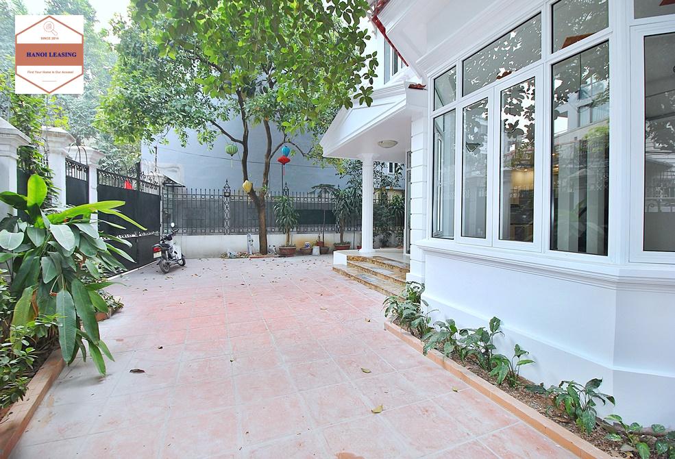 Unfurnished house with big yard for rent in To Ngoc Van st, Tay Ho