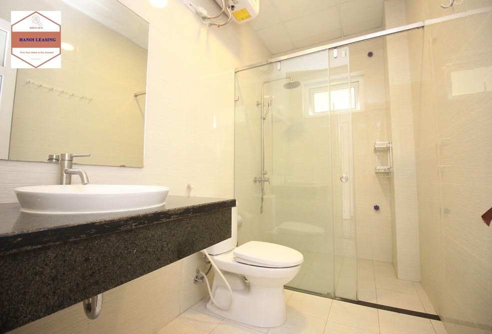 Amazing two bedrooms apartment with mordern equipment for rent in Tay Ho area
