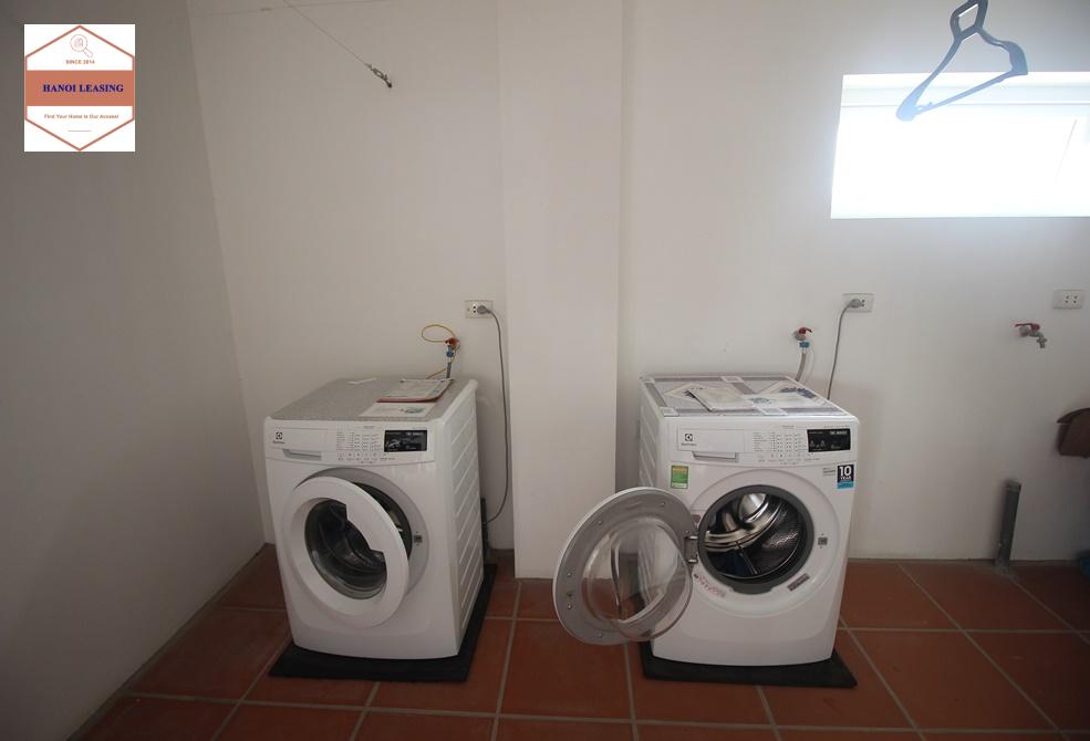 Amazing two bedrooms apartment with mordern equipment for rent in Tay Ho area