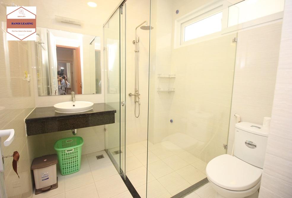 Amazing two bedrooms apartment with mordern equipment for rent in Tay Ho area