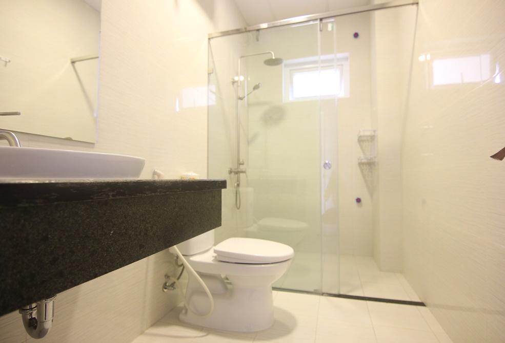 Brandnew apartment of excellent quality for rent in Tay Ho, Hanoi