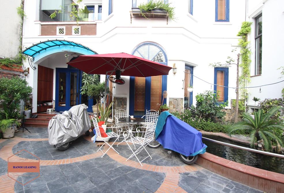 A gorgeous newly renovated villa for rent in Tay Ho, Ha Noi