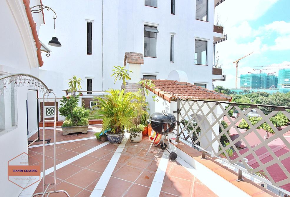 A gorgeous newly renovated villa for rent in Tay Ho, Ha Noi