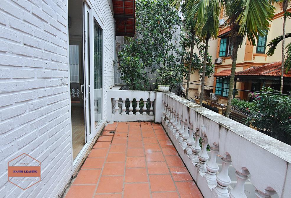 Spacious 4 bedrooms house with big balcony for rent in To Ngoc Van street
