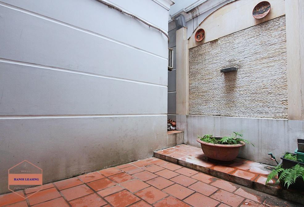 Spacious 4 bedrooms house with big balcony for rent in To Ngoc Van street