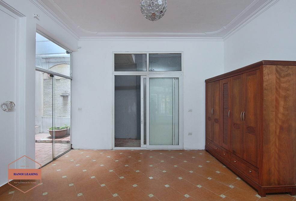Spacious 4 bedrooms house with big balcony for rent in To Ngoc Van street