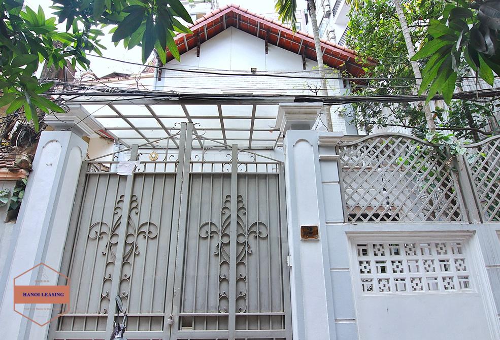 Spacious 4 bedrooms house with big balcony for rent in To Ngoc Van street