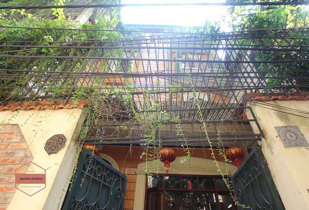 Beautiful house for rent with 4 floors in Tay Ho streest, Tay Ho district, Ha Noi