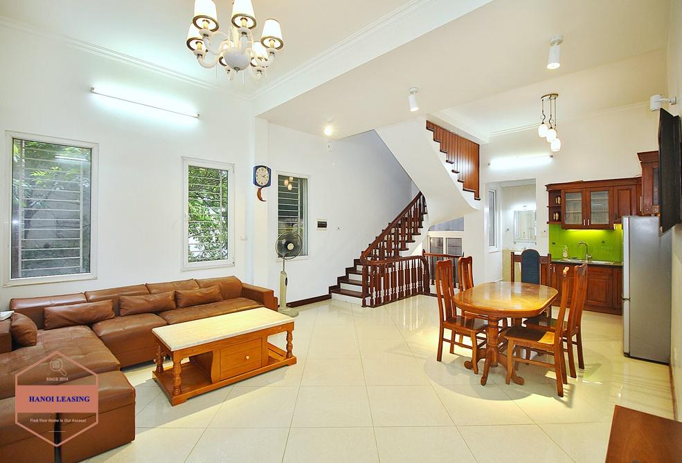 Nice house with 4 bedrooms for rent in Xuan Dieu area, Tay Ho District