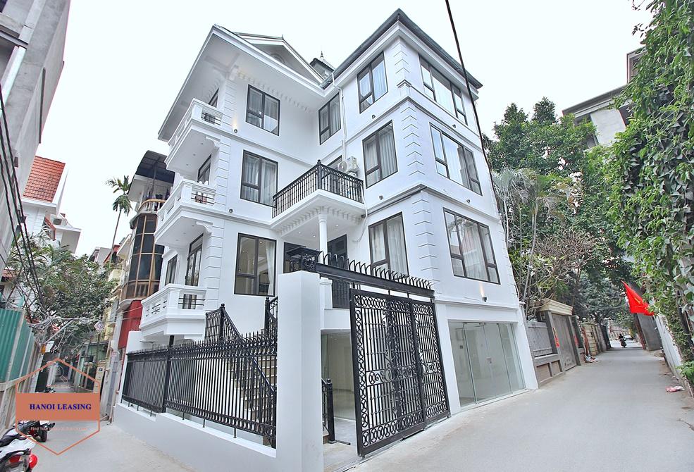 Vintage 4 bedrooms house for rent in Tay Ho, Hanoi