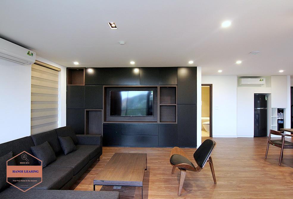 Two bedroom apartment in To Ngoc Van, Tay Ho for rent