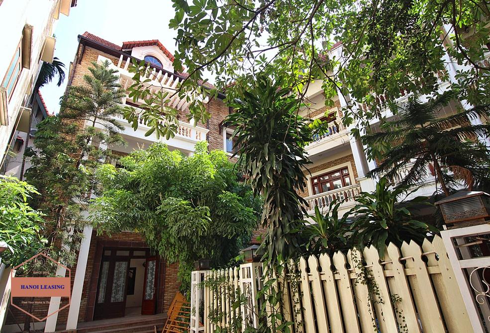 Swimming pool house for rent on To Ngoc Van, Tay Ho, Hanoi