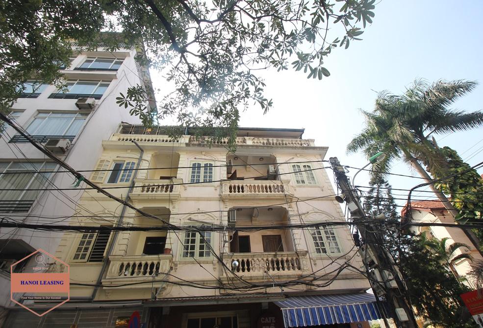 Office, restaurant for rent in Tay Ho, Hanoi