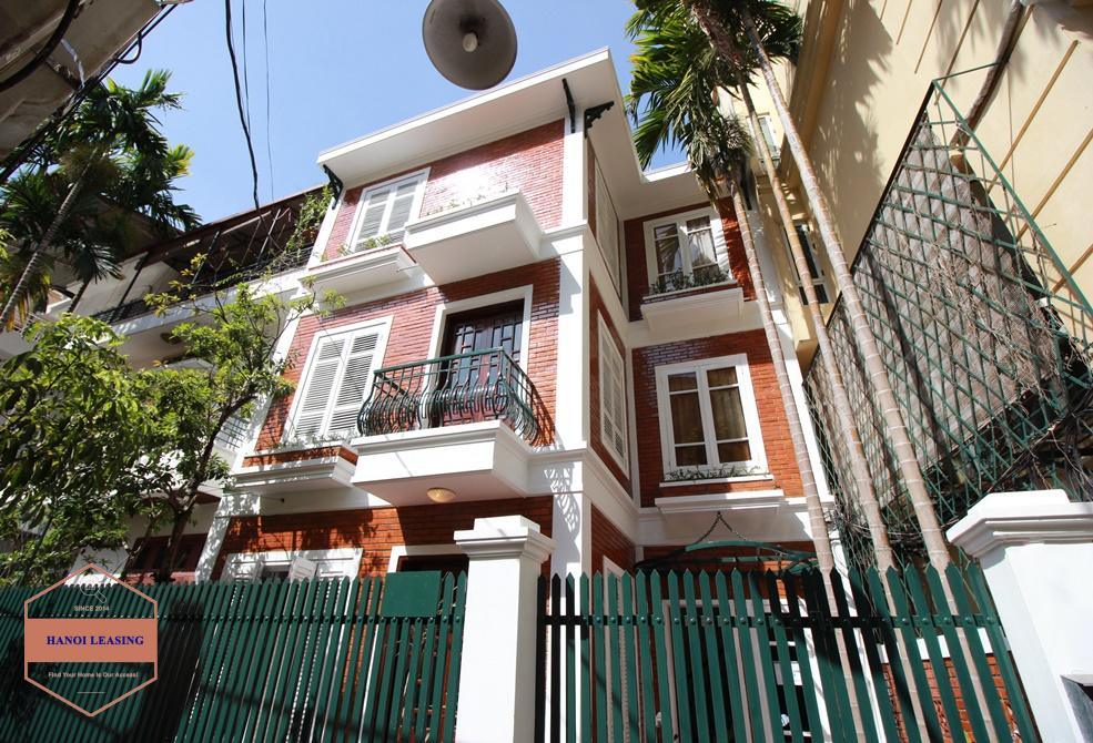 Well design house for rent in Tay Ho Street, Tay Ho, Ha noi.