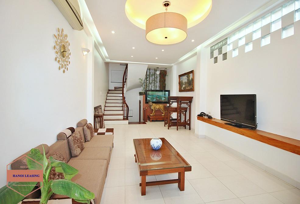 Nice house with 3 bedrooms for lease in Tay Ho area