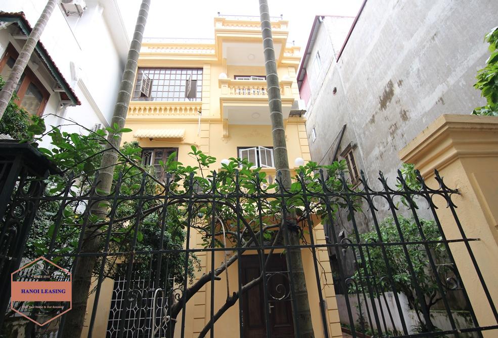 Quiet house with yard for rent in Tay Ho district, Hanoi