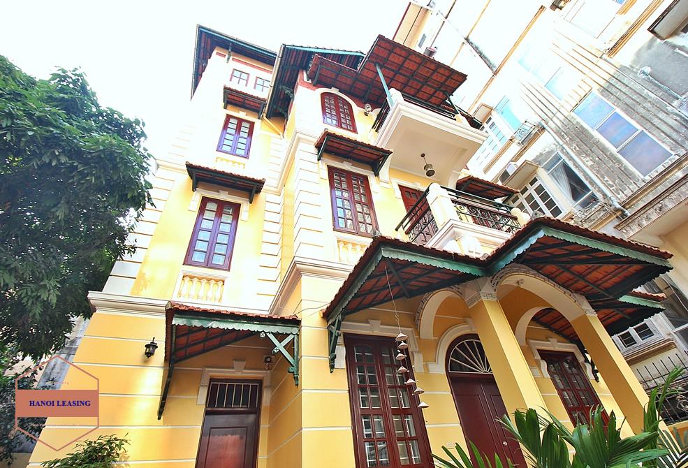 Nice house with big garden for lease in To Ngoc Van st, Tay Ho, Hanoi