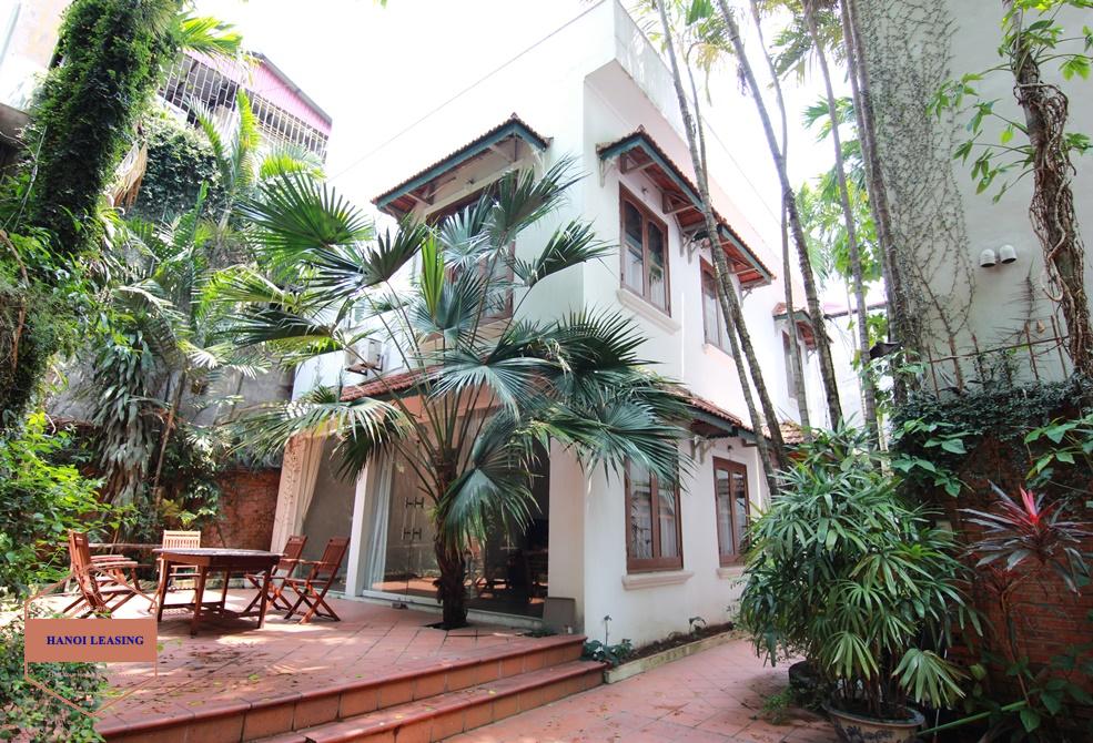 Garden house with extreme space and light for rent in Tay Ho, Hanoi