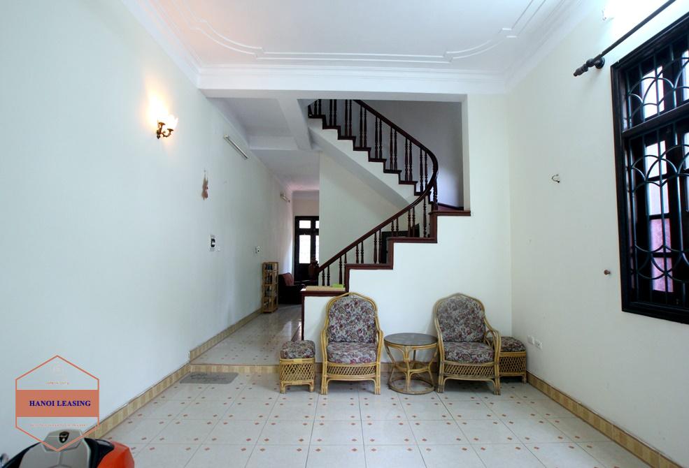 04 bedrooms house with cheap price available for rent in Tay Ho district, Hanoi