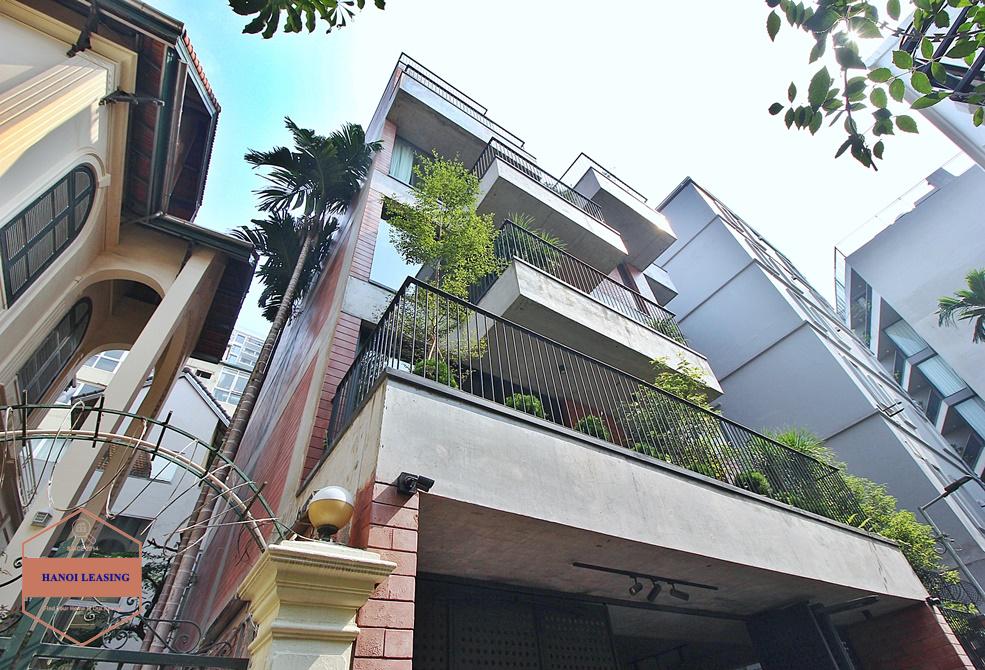 A wonderful new villa having nice outside space for rent in Tay Ho, Hanoi, Vietnam