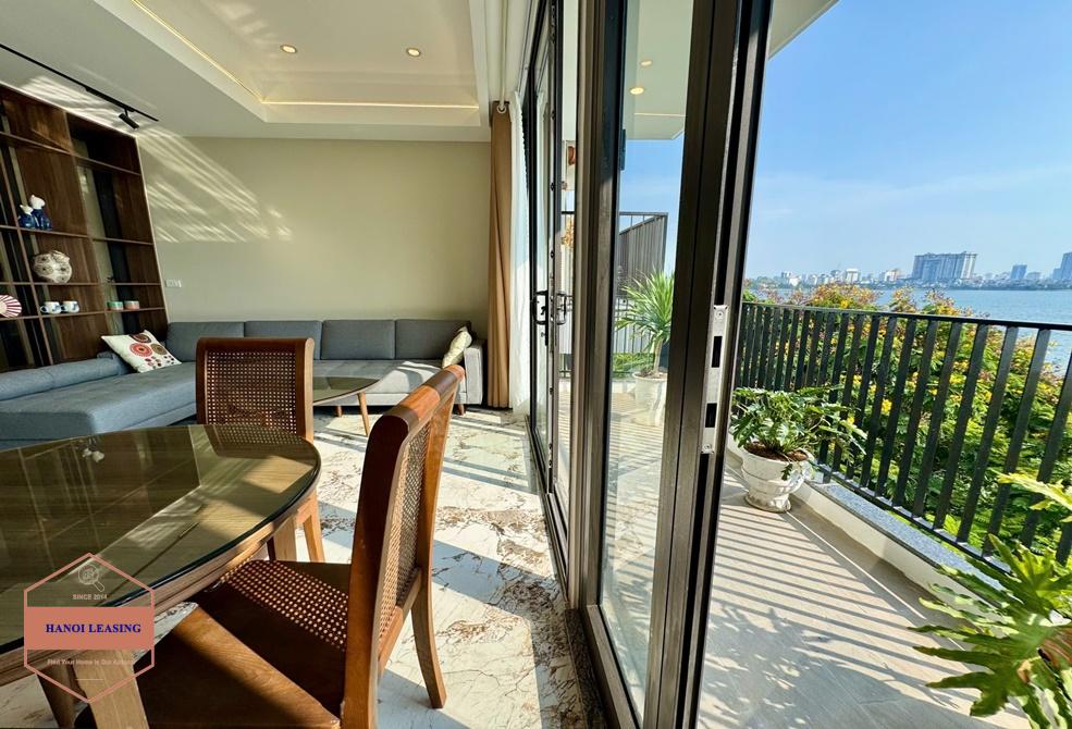 Lake view apartment with 3 bedrooms for rent in Vu Mien, Tay Ho Lake view apartment with 3 bedrooms for rent in Vu Mien, Tay Ho