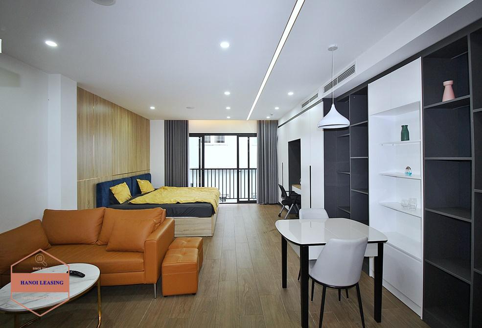 A spacious studio for rent in Dang Thai Mai, Tay Ho, Hanoi