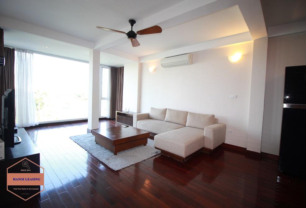 Lakeside apartment rental with beautiful view of Westlake