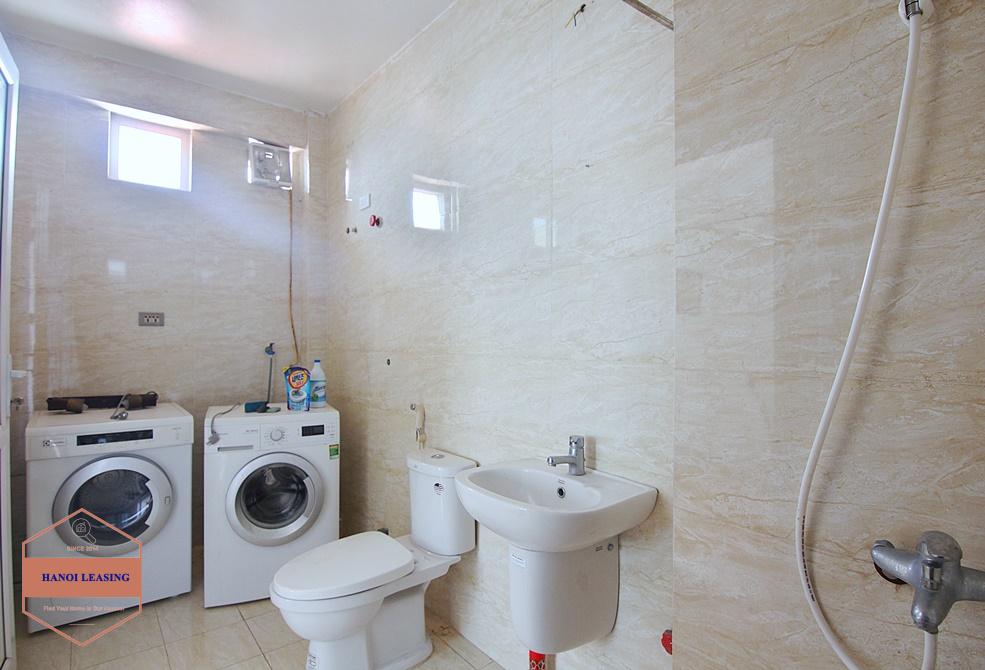 Lake view and unfurniture house for rent in Tay Ho area Lake view and unfurniture house for rent in Tay Ho area