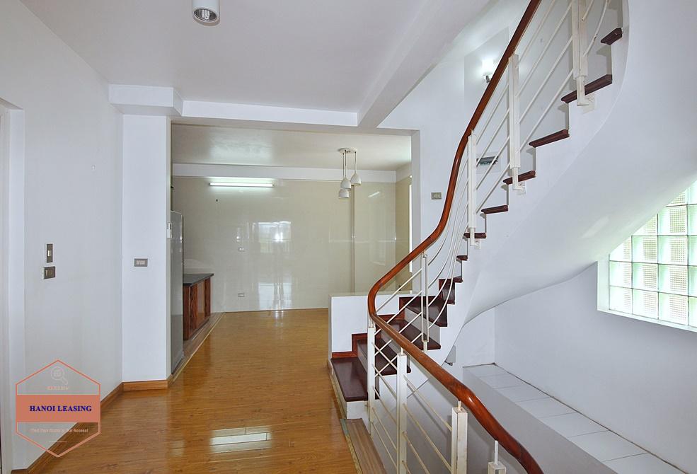 Lake view and unfurniture house for rent in Tay Ho area Lake view and unfurniture house for rent in Tay Ho area