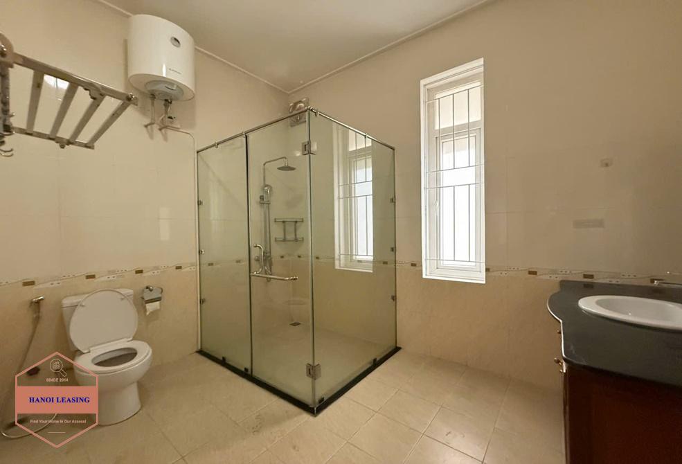 Outdoor-pool five bedrooms house for rent in Dang Thai Mai st, Tay Ho, Hanoi Outdoor-pool five bedrooms house for rent in Dang Thai Mai st, Tay Ho, Hanoi