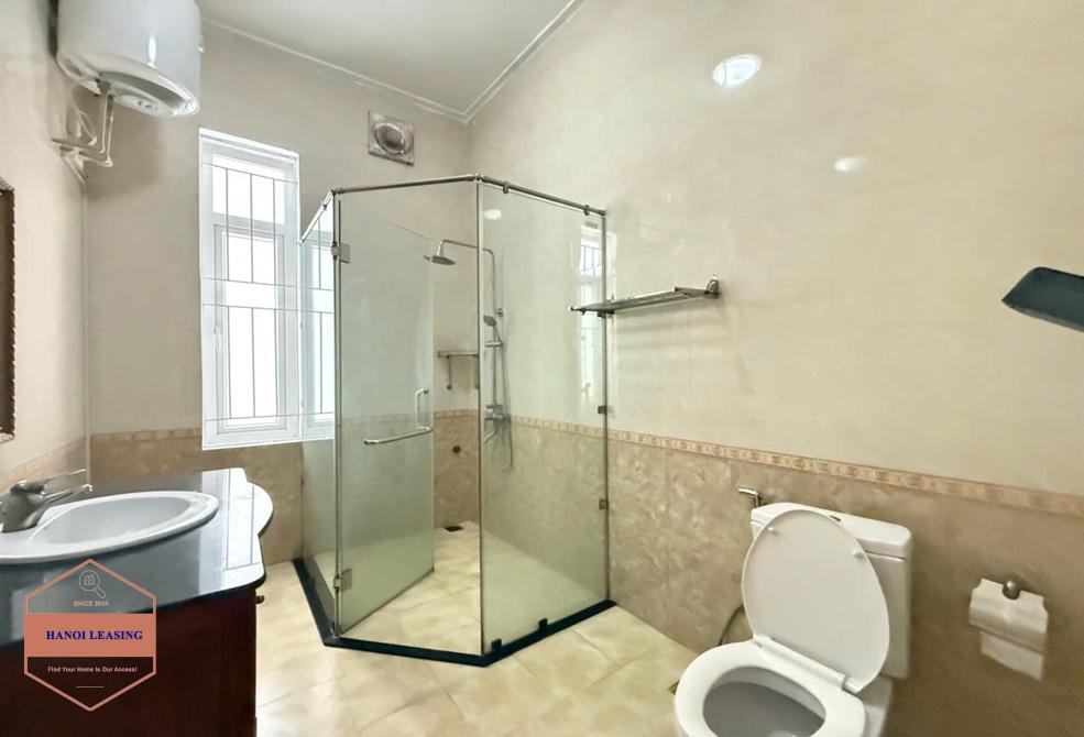 Outdoor-pool five bedrooms house for rent in Dang Thai Mai st, Tay Ho, Hanoi Outdoor-pool five bedrooms house for rent in Dang Thai Mai st, Tay Ho, Hanoi