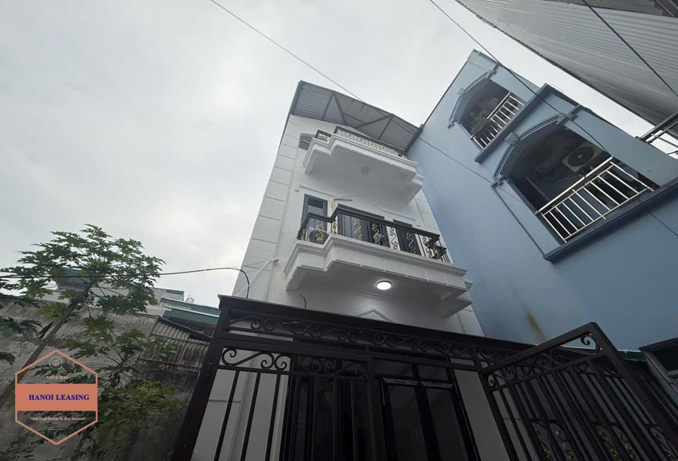 Small house for rent in Thanh Am st, Long Bien, Ha Noi