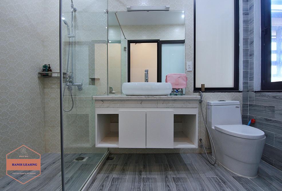 Big size one bedroom apartment for rent in Tay Ho District, Ha noi Big size one bedroom apartment for rent in Tay Ho District, Ha noi