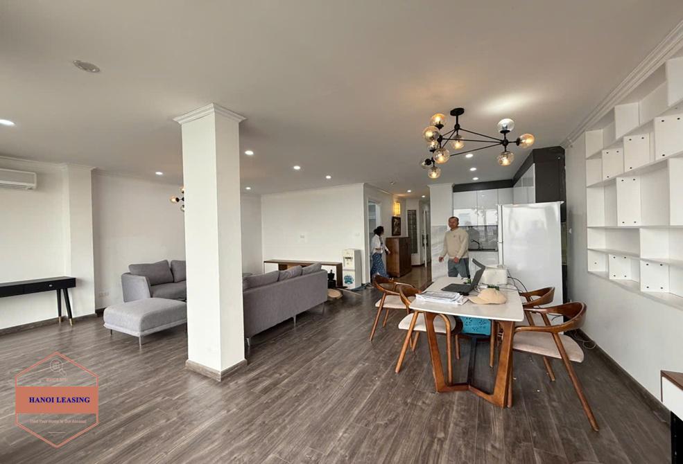 Lake view 2 bedrooms apartment for rent in Quang An st, Tay Ho Lake view 2 bedrooms apartment for rent in Quang An st, Tay Ho