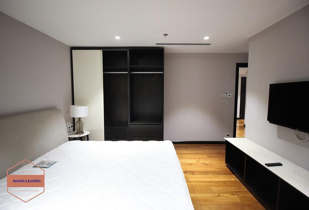 3 Bedrooms apartment for rent in Tran Hung Dao st, Hai Ba Trung district 3 Bedrooms apartment for rent in Tran Hung Dao st, Hai Ba Trung district