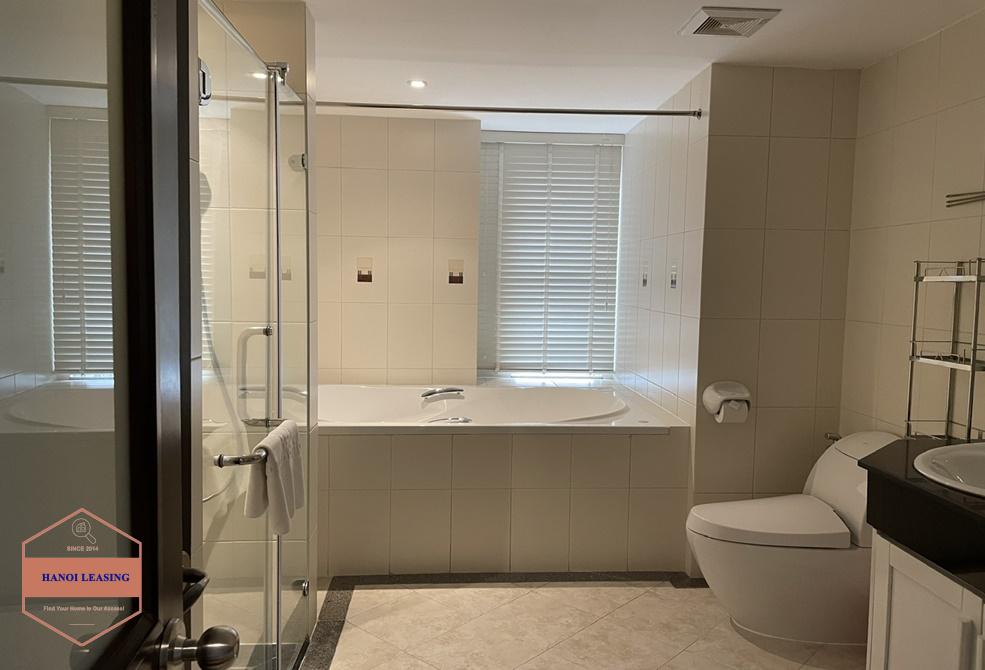 High floor apartment on the 11th floor for rent in Hai Ba Trung District High floor apartment on the 11th floor for rent in Hai Ba Trung District